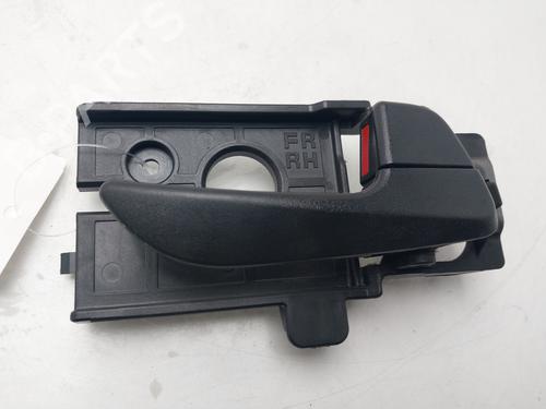 Used Front right interior door handle HYUNDAI i10 II (BA, IA) [2013-2021]  32660547