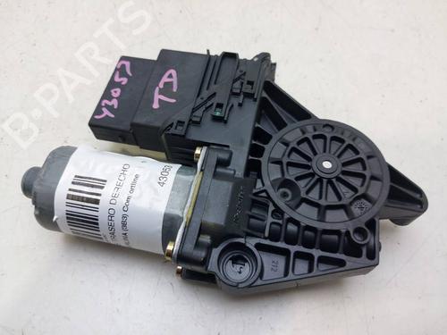 Used Right rear window motor Right rear window motor 39464221 39464221