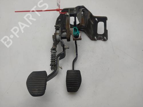 Used Break pedal Break pedal CITROËN BERLINGO MULTISPACE (B9) 1.6 HDi 75 16V (75 hp) 40077020 40077020