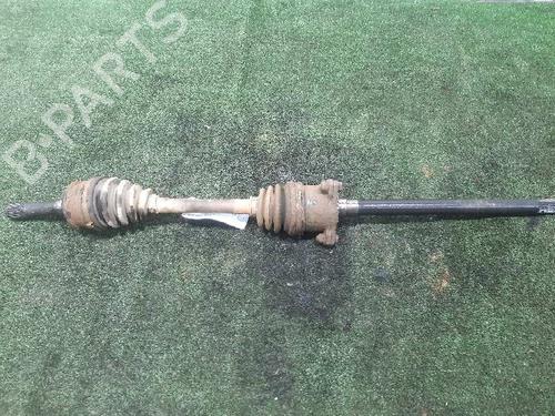 Used Left front driveshaft SUZUKI GRAND VITARA I (FT, HT) 2.0 HDI 110 16V 4x4 (SQ420D, TD83V) (109 hp) 18836657