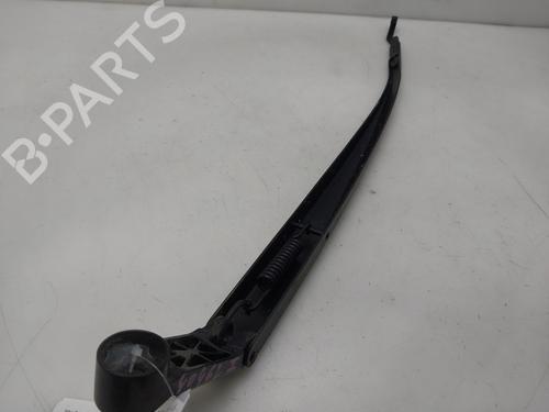 front-windshield-wiper-arm-toyota-auris-_e18_-2012-2013-2014-2015-2016-2017-2018-2019-34138529 main image