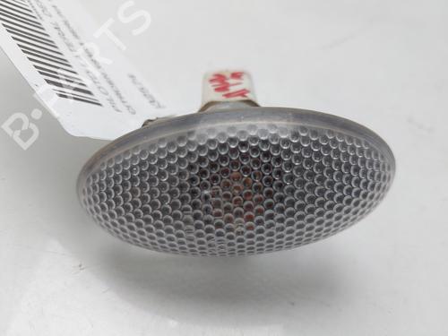 Used Right side indicator Right side indicator CITROËN XSARA Coupe (N0) 1.9 D (70 hp) 36219804 36219804