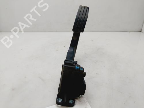 Used Pedal RENAULT TWINGO II (CN0_) 1.2 16V (CN0K, CN0V, CN0A) (76 hp) 27264532
