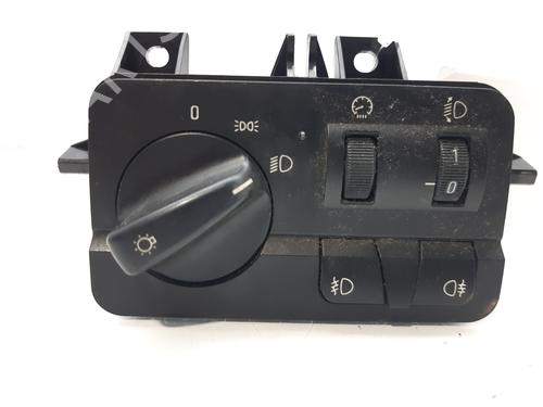 Used Headlight switch BMW 3 (E46) 318 i (118 hp) 10718420