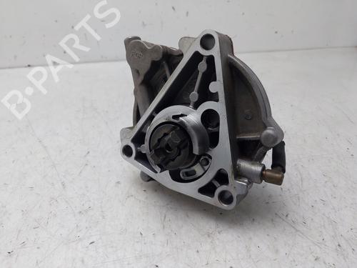 Used Vacuum pump OPEL VECTRA C (Z02) [2002-2009]  31071864