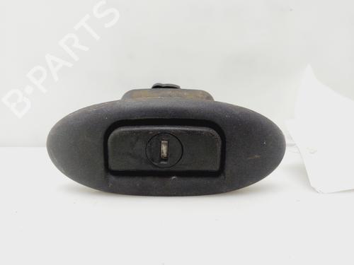 Trunk håndtak RENAULT MEGANE I Classic (LA0/1_) 1.6 e (LA0F, LA0S) (90 hp) 28372682