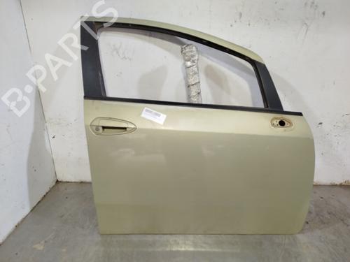 Used Right front door Right front door FIAT GRANDE PUNTO (199_) 1.4 (199AXB11, 199AXB1A, 199BXB1A, 199AXL1A) (77 hp) 34206573 34206573