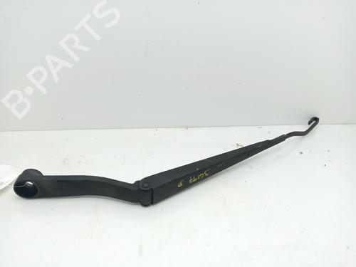 Used Front windshield wiper arm KIA SORENTO I (JC) [2002-2011]  22190060