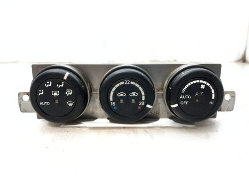 Used Climate control NISSAN X-TRAIL I (T30) [2001-2013]  8687792
