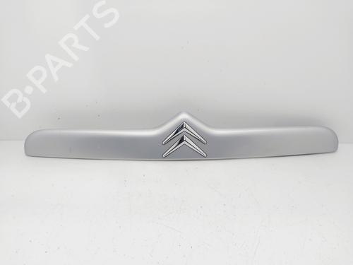 Used Tailgate handle CITROËN XSARA Coupe (N0) 1.9 D (70 hp) 31371706