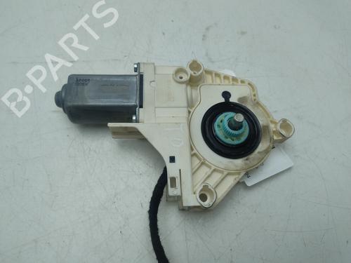 Used Right rear window motor LAND ROVER DISCOVERY III (L319) 2.7 TD 4x4 (190 hp) 26730291