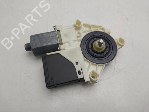 Used Left rear window motor Left rear window motor RENAULT MEGANE III Hatchback (BZ0/1_, B3_) [2008-2026] 40076837 40076837