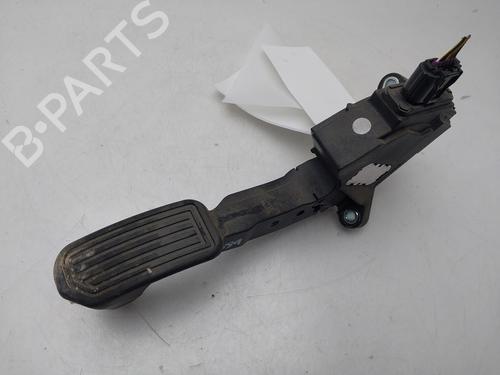 Pedal Pedal TOYOTA AURIS (_E18_) 1.8 Hybrid (ZWE186_, ZWE186R) (136 hp) 34043128 34043128