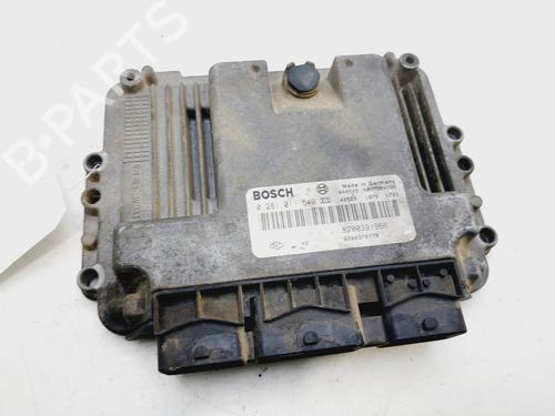Used Engine control unit (ECU) RENAULT SCÉNIC II (JM0/1_) [2003-2010]  30389640
