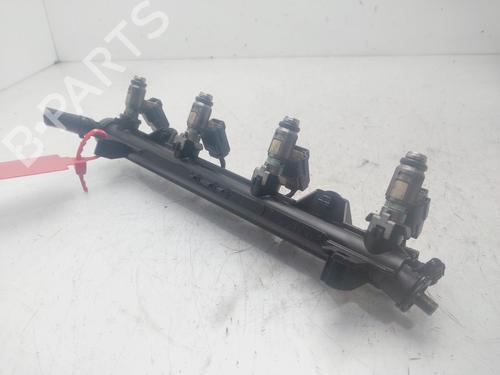 Used Injection rail VW GOLF V (1K1) [2003-2010]  29390552