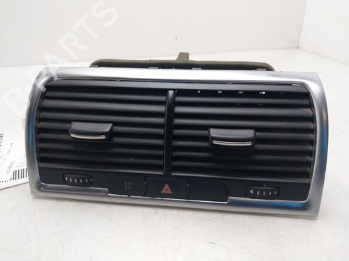 Used Air vent Air vent 37757017 37757017