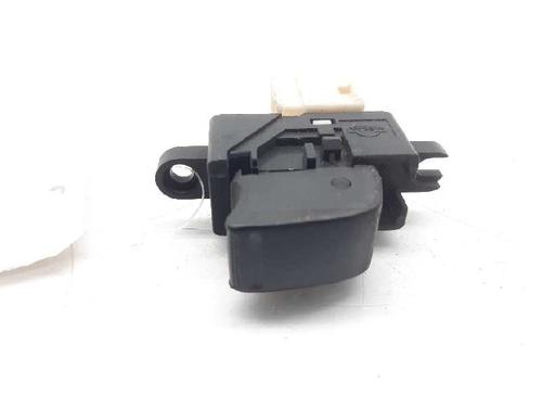 Used Right front window switch Right front window switch NISSAN ALMERA II (N16) 2.2 Di (110 hp) 33752879 33752879