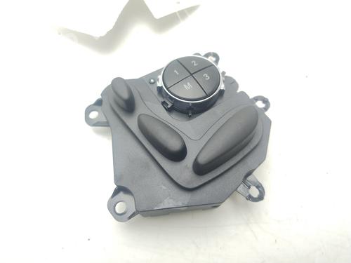Used Switch MERCEDES-BENZ CLS (C219) [2004-2011]  30442184