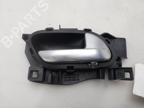 Maneta interior trasera derecha Maneta interior trasera derecha CITROËN C4 SPACETOURER (3D_) 1.5 BlueHDi 130 (131 hp) 33792858 33792858