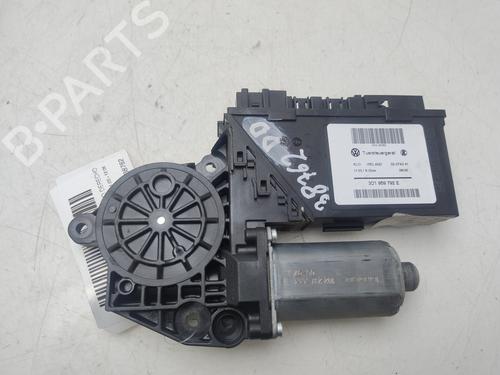 Used Right front window motor VW TOUAREG (7LA, 7L6, 7L7) 2.5 R5 TDI (174 hp) 30927261