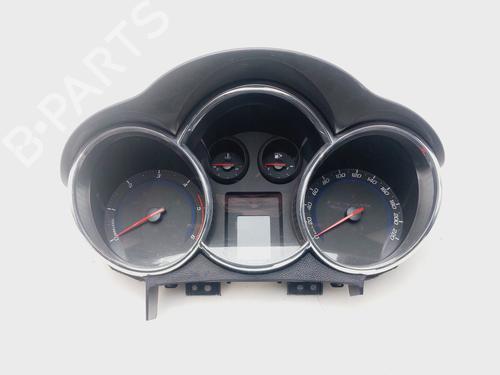 Kombiinstrument CHEVROLET CRUZE (J300) [2009-2026]  31988193