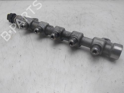Used Injection rail Injection rail 37672091 37672091
