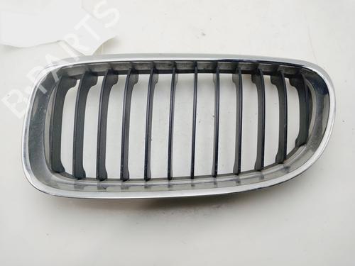 Grill Grill BMW 3 (E90) 318 i (143 hp) 33269390 33269390