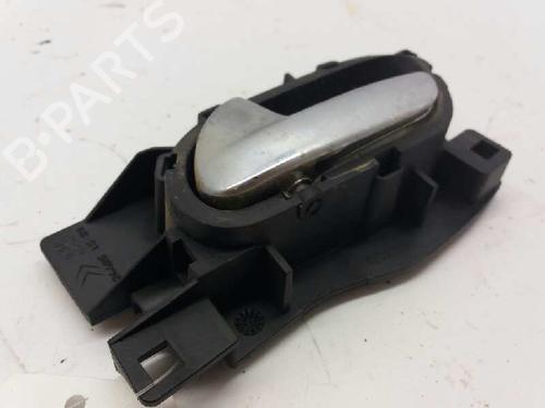 Used Front left interior door handle PEUGEOT 407 (6D_) 1.6 HDi 110 (6D9HZC, 6D9HYC) (109 hp) 4408779