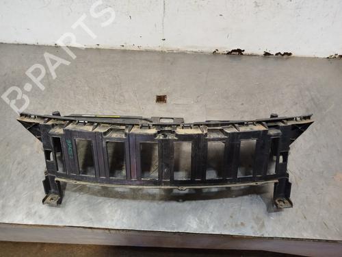 Used Crossmember Crossmember PEUGEOT 5008 II (MC_, MJ_, MR_, M4_) 1.5 BlueHDi 130 (MCYHZJ, MCYHZR, MCYHZX) (131 hp) 33652636 33652636