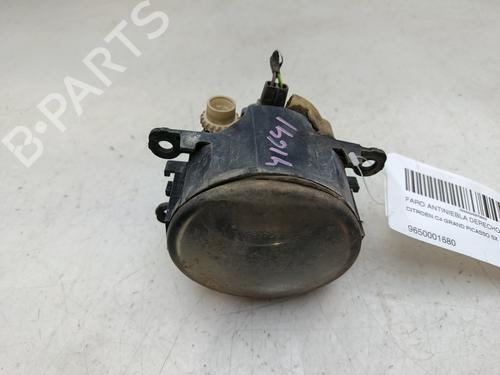 Used Right front fog light Right front fog light 38224612 38224612