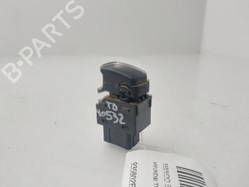Right rear window switch HYUNDAI TUCSON (JM) | BP31380208I28