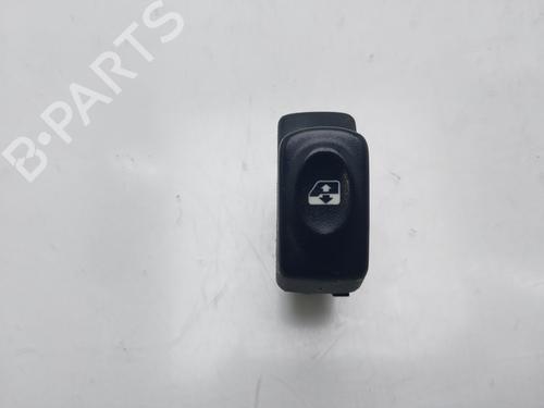 Venstre fortil elrude kontakt RENAULT MEGANE I (BA0/1_) 1.4 16V (BA0D, BA1H, BA0W, BA10) (95 hp) 16756575