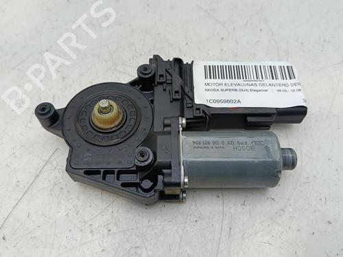 Vindusheismotor høyre foran SKODA SUPERB I (3U4) 2.0 TDI (140 hp) 29447323