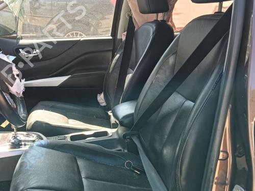 Used Left front seat NISSAN NAVARA NP300 Pickup (D23, D23T) [2014-2026]  31571568