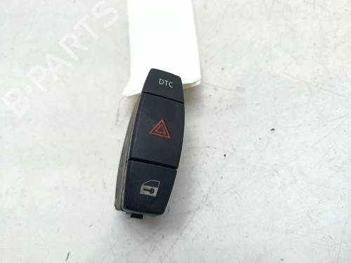 Comutador / Botão 4 piscas Comutador / Botão 4 piscas BMW 1 (E87) 118 d (143 hp) 36219466 36219466