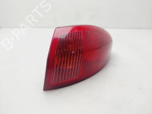 Used Right taillight ALFA ROMEO 147 (937_) 1.9 JTDM (937.AXD1A, 937.AXV1A, 937.BXB1A) (115 hp) 30316055