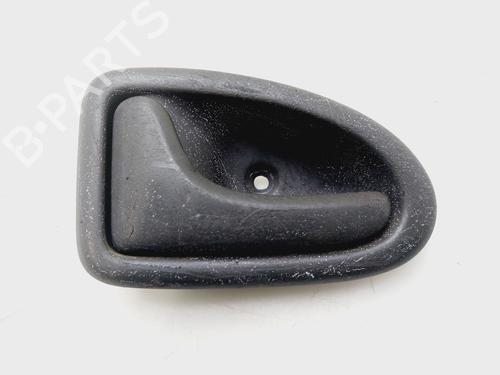 Maniglia interna anteriore sinistra RENAULT SCÉNIC I MPV (JA0/1_, FA0_) 1.9 dCi (JA05, JA1F) (102 hp) 31247680