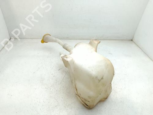Used Windscreen washer tank Windscreen washer tank 38415244 38415244