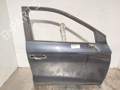 right-front-door-seat-arona-kj7-kjp-2017-34215947 main image