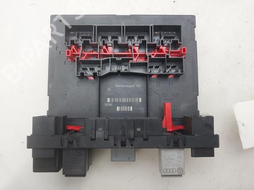 Used Fuse box Fuse box 36892157 36892157