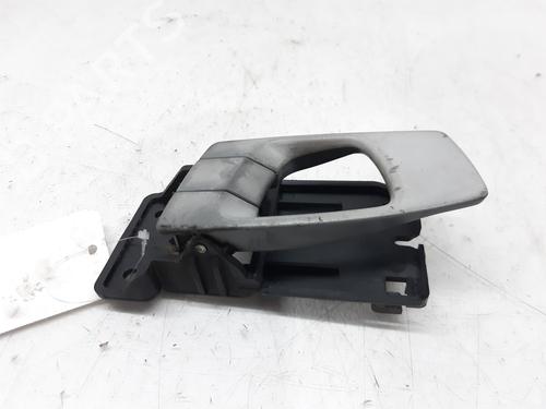 Used Front right interior door handle KIA CARENS II MPV (FJ) 2.0 CRDi (113 hp) 12402742