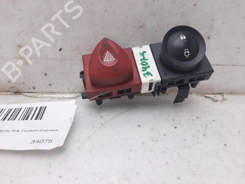 Bouton de warning RENAULT MEGANE II Saloon (LM0/1_) 1.6 (113 hp) 17337470