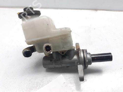 Used Brake master cylinder TOYOTA RAV 4 III (_A3_) 2.2 D 4WD (ALA30_, ALA30R) (136 hp) 6540019