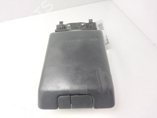 Accoudoir central MERCEDES-BENZ M-CLASS (W163) ML 270 CDI (163.113) (163 hp) 31965719