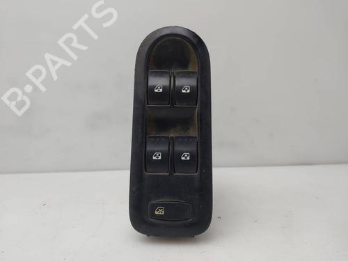 Used Left front window switch Left front window switch RENAULT SCÉNIC II (JM0/1_) [2003-2010] 39139318 39139318