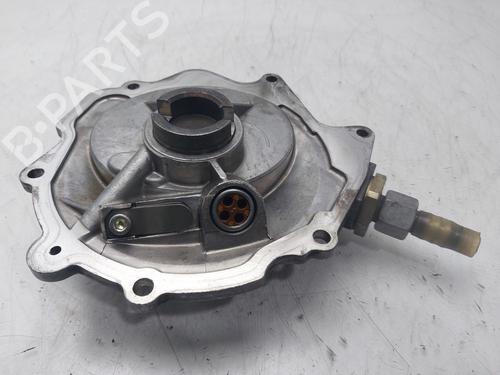 Used Vacuum pump Vacuum pump MERCEDES-BENZ VITO Van (W638) 110 D 2.3 (638.074, 638.078) (98 hp) 36469423 36469423