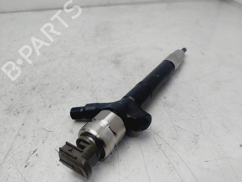 Injector TOYOTA AVENSIS Estate (_T25_) 2.0 D-4D (ADT250_, ADT250R) | BP26592557M100 