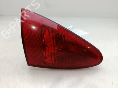 Used Left tailgate light ALFA ROMEO 147 (937_) 1.9 JTDM (937.AXD1A, 937.AXV1A, 937.BXB1A) (115 hp) 32071875