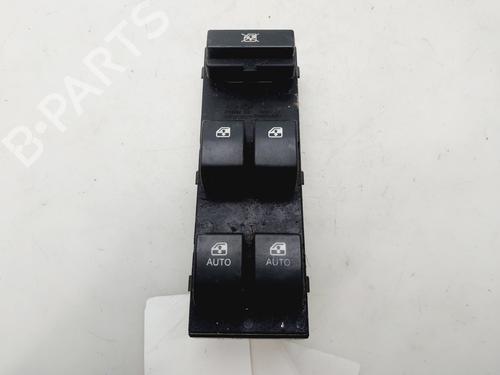 Used Left front window switch KIA CEE'D SW (ED) [2007-2012]  32991673