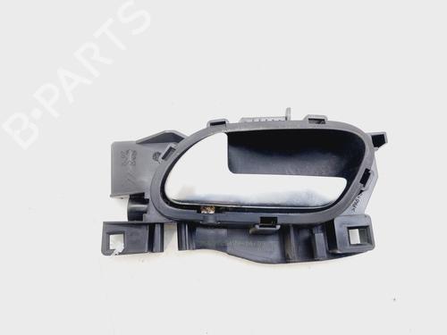 Used Front left interior door handle PEUGEOT 208 I (CA_, CC_) [2012-2020]  23254140